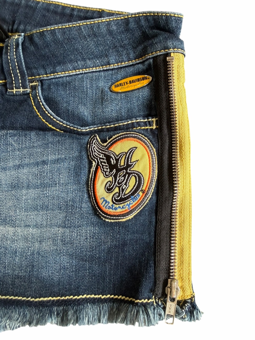 Harley-Davidson Embellished Denim Cutoff Shorts Zip Leg Frayed Hem Size 10 - Picture 5 of 16